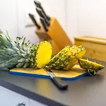 Have-a-nice-stay - Souterrain, Kino An Der Natur, U-bahn Nach Hamburg 400m - Bäcker&restaurants 500m - Lidl 800m - Zentrum 1,5km Apartment *
