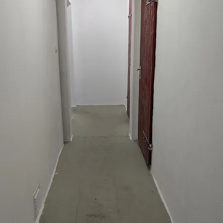 Have-a-nice-stay - Souterrain - Ruhig - Nahe U Bahn Hamburg - Nahe Der
