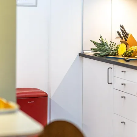 Apartment Have-a-nice-stay - Souterrain, Kino An Der Natur, U-bahn Nach Hamburg 400m - Baecker & Restaurants 500m - Lidl 800m - Zentrum 1,5km Ahrensburg
