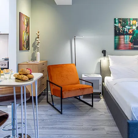 Apartment Have-a-nice-stay - Souterrain, Kino An Der Natur, U-bahn Nach Hamburg 400m - Baecker & Restaurants 500m - Lidl 800m - Zentrum 1,5km *