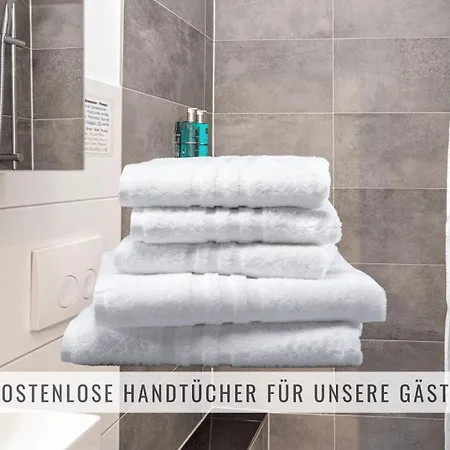 Have-a-nice-stay - Souterrain, Kino An Der Natur, U-bahn Nach Hamburg 400m - Baecker & Restaurants 500m - Lidl 800m - Zentrum 1,5km Apartment *